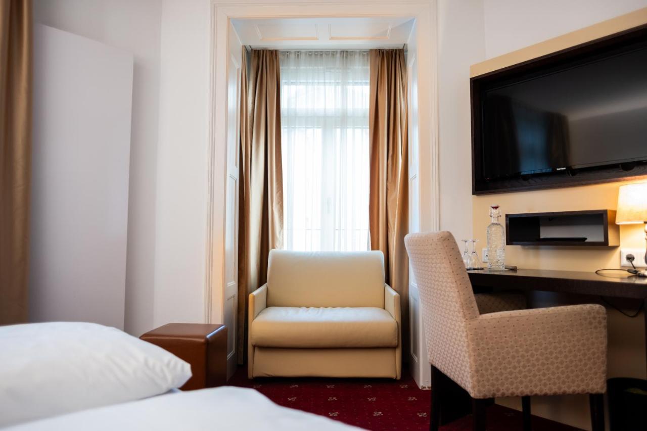 Pucci Baerengarten Stadthotel Равенсбург Екстериор снимка