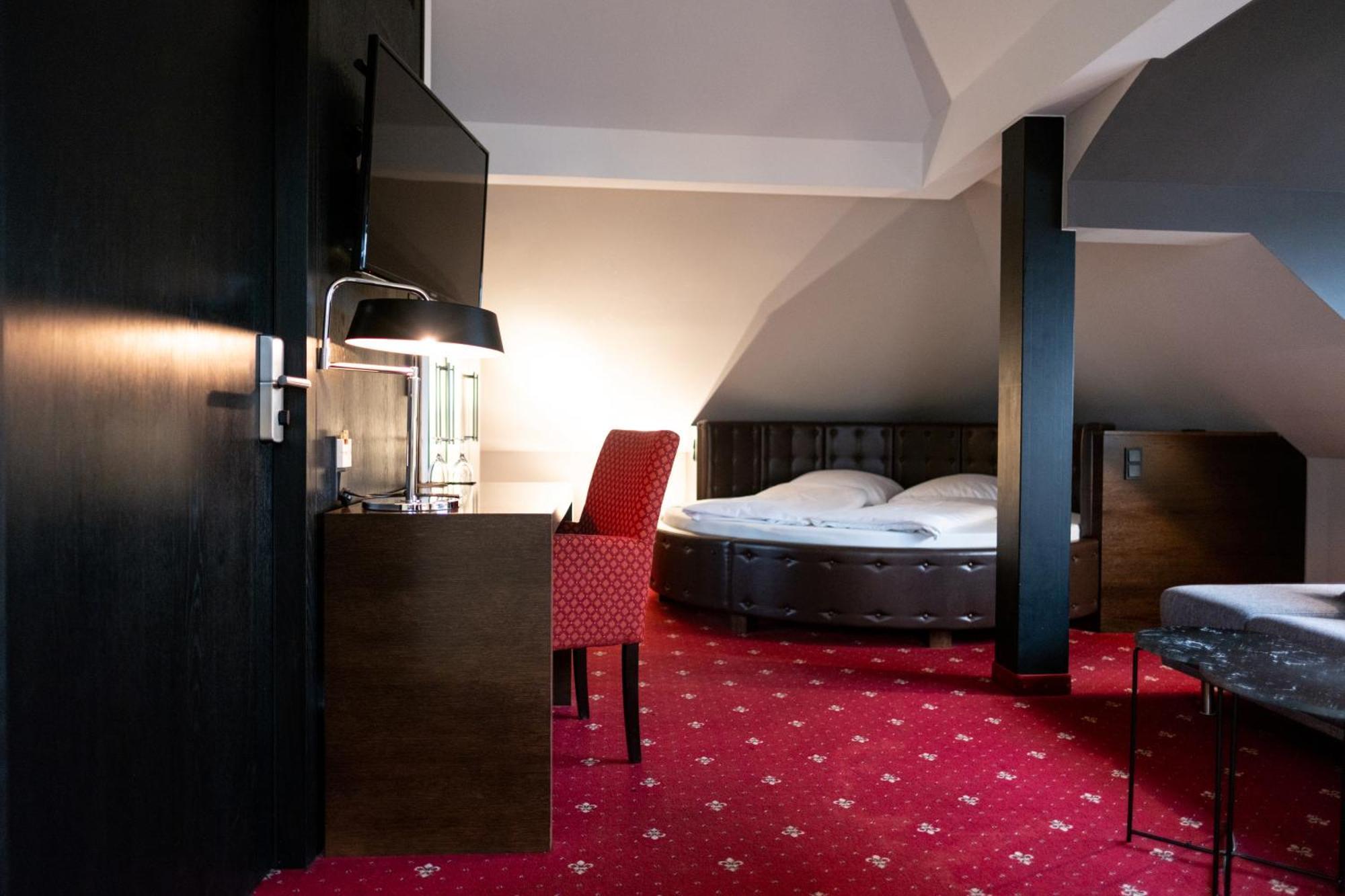 Pucci Baerengarten Stadthotel Равенсбург Екстериор снимка